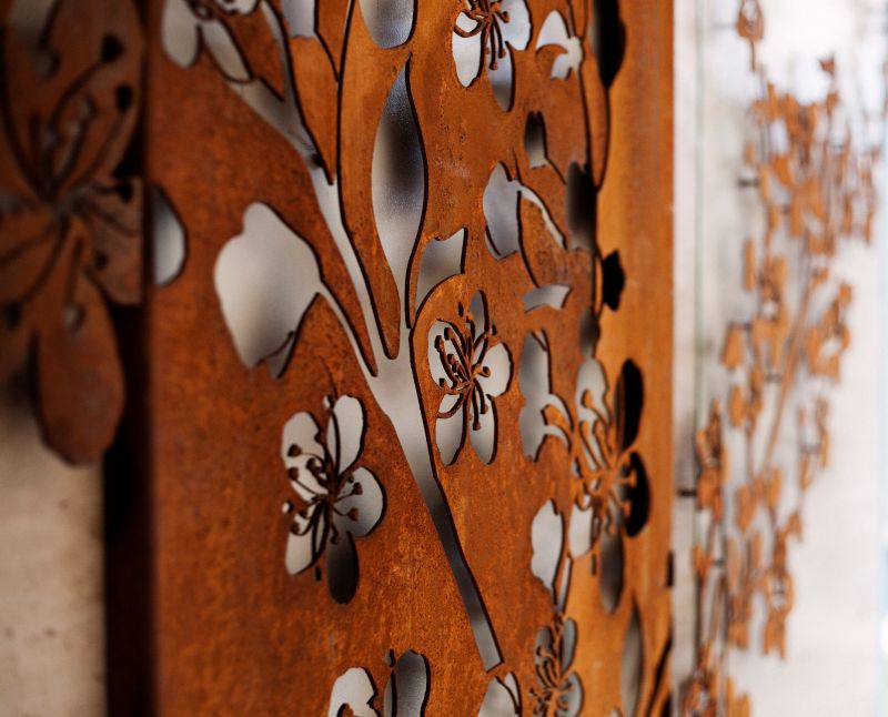 Laser-cut screen pattern detail