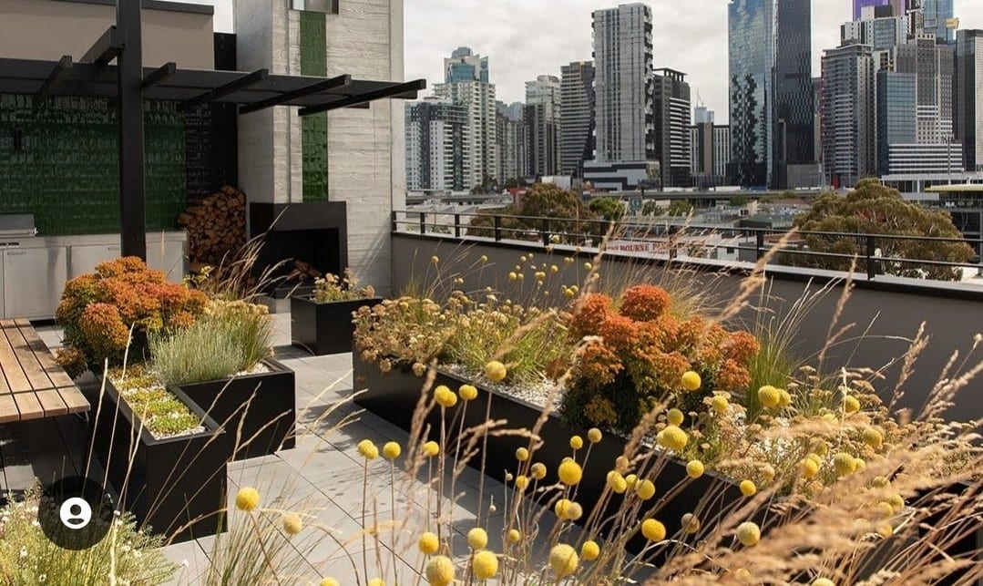 Formed aluminium garden beds